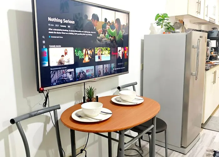 Sea Residences By Fernan 5-min Walk To Moa Netflix Fast Wi-fi Pool View Manila